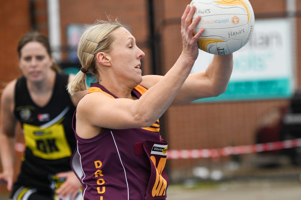 Hawks finish the season with Parrots post image