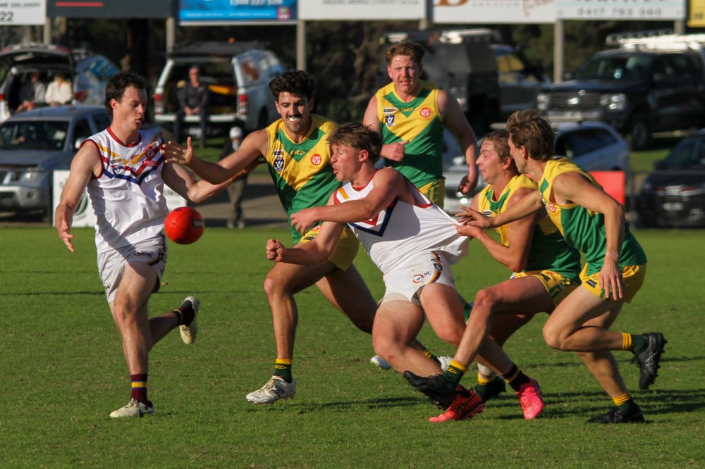 Dusties shoot down Stars post image