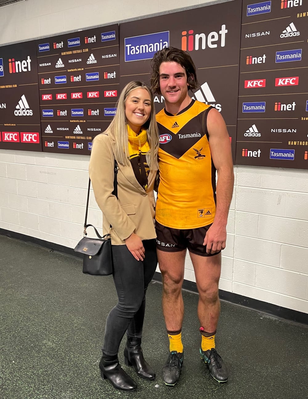 Record night for AFL debutant Jai Newcombe post image