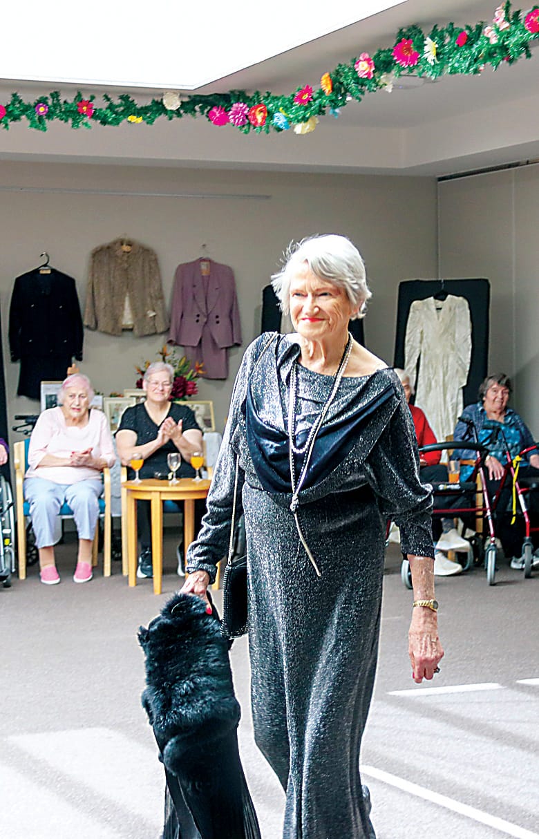 Fashion through the eras at Abbey Gardens post image