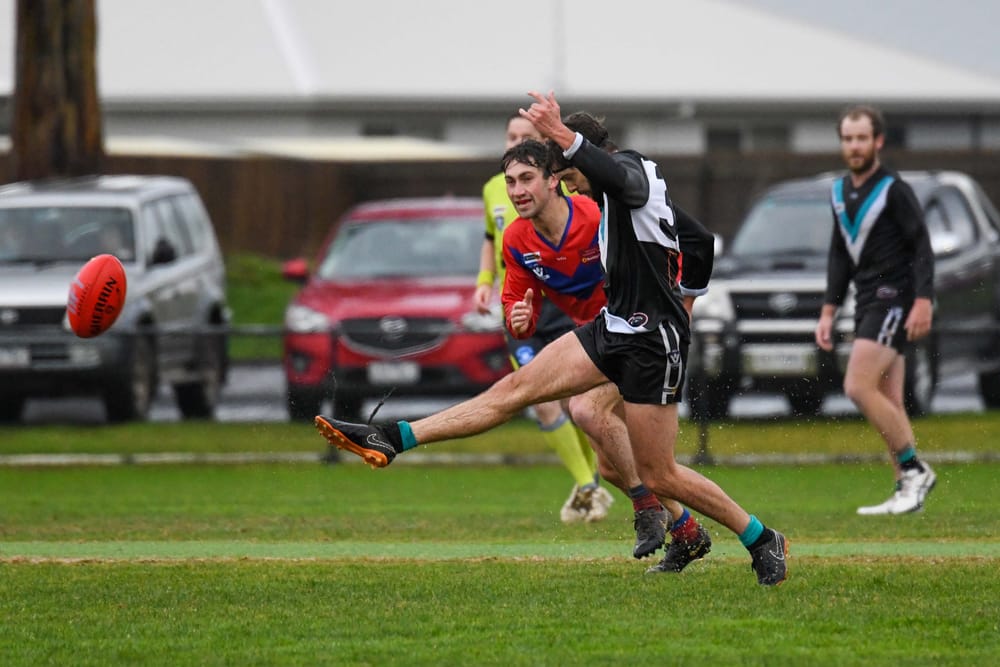 Football EDFL Seniors Yarragon Vs. Buln Buln - 11.06.2022 post image