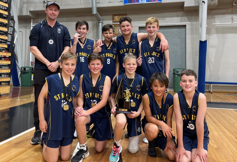 St Paul's wins basketball tourney post image