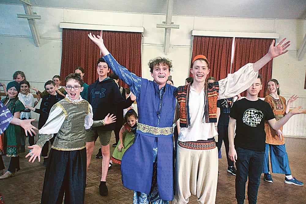 Youth present Aladdin post image
