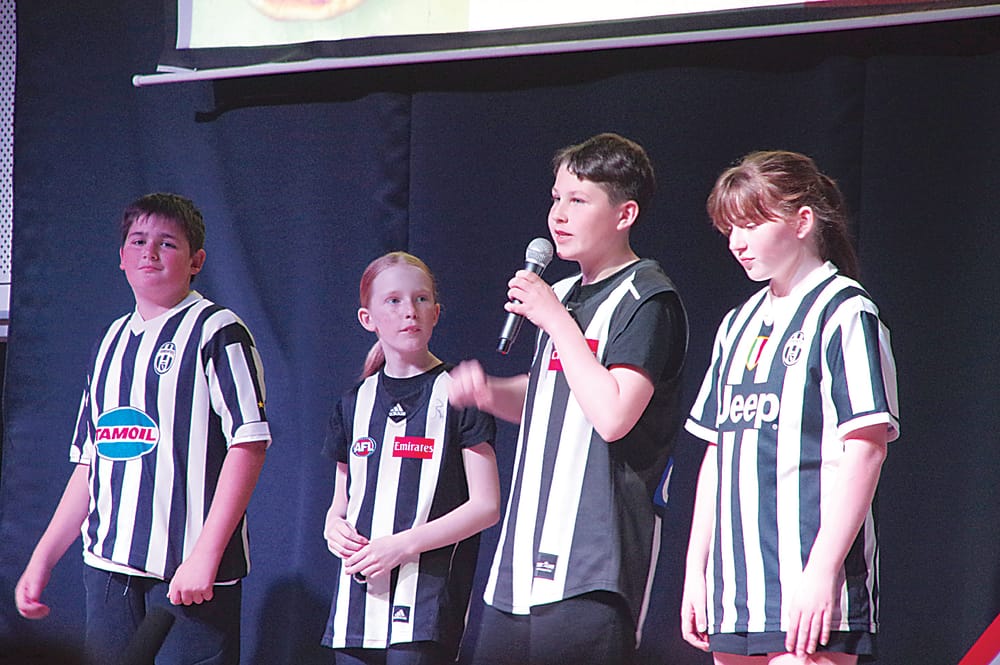 Italian feast on stage post image