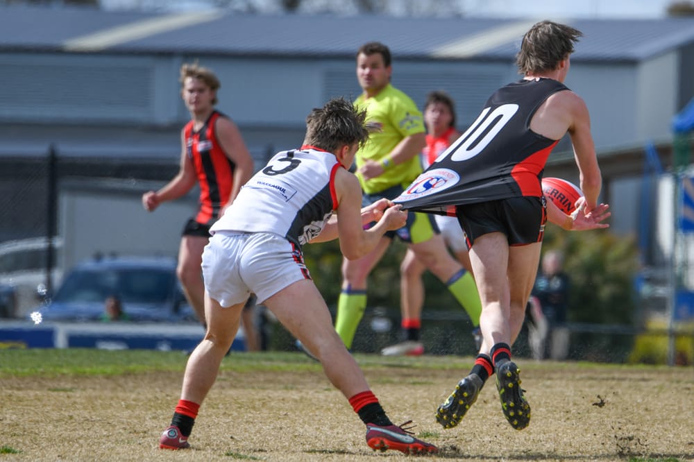 Undermanned Warragul fight their way into thirds grand final post image