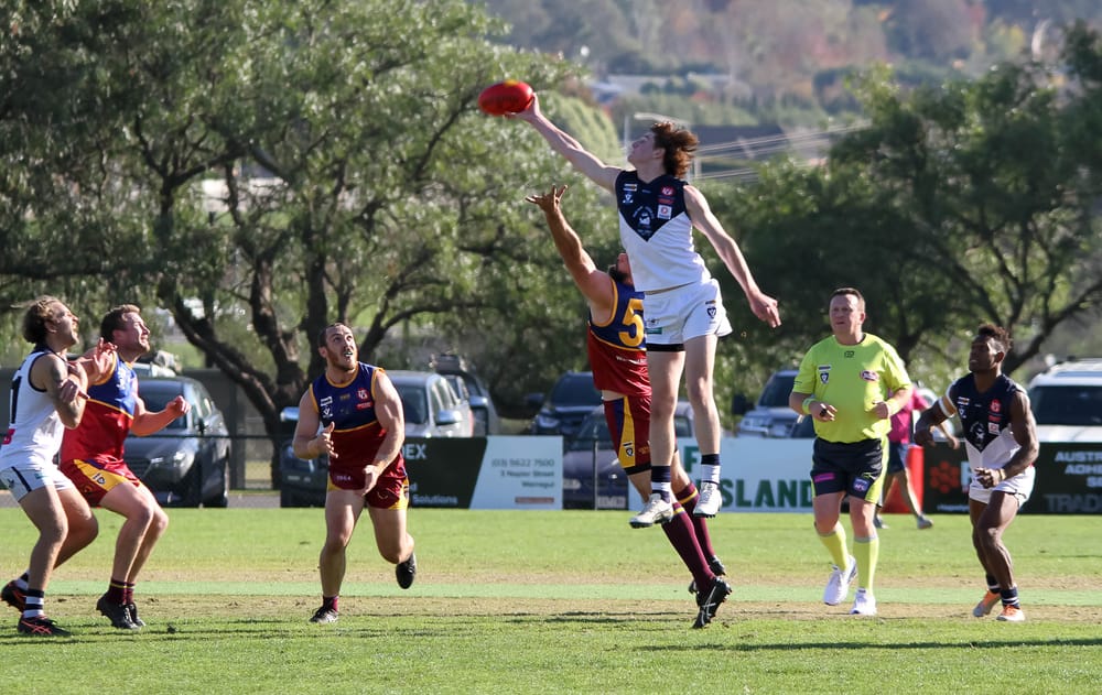 Undefeated teams to clash in West Gippsland football post image
