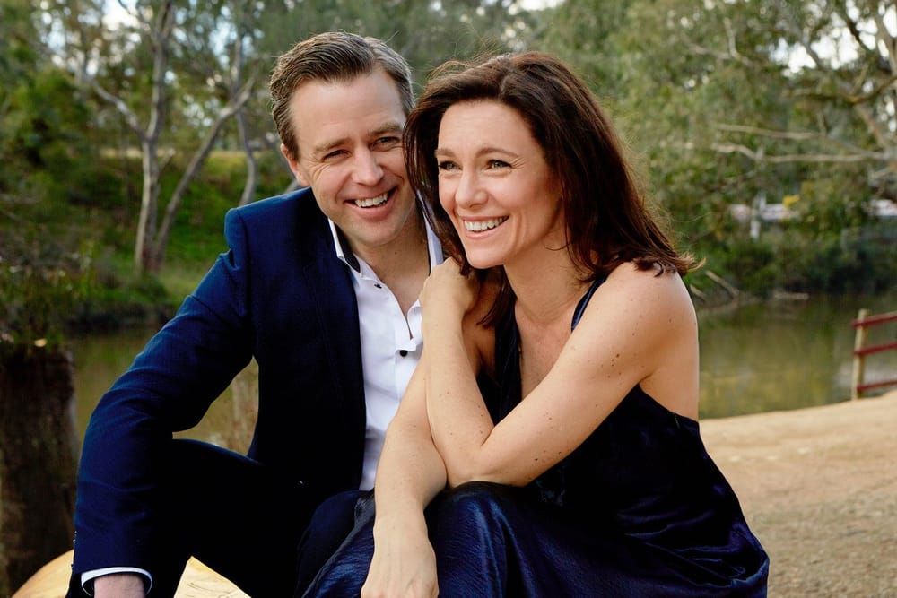 Gleeson returns to debut stage post image