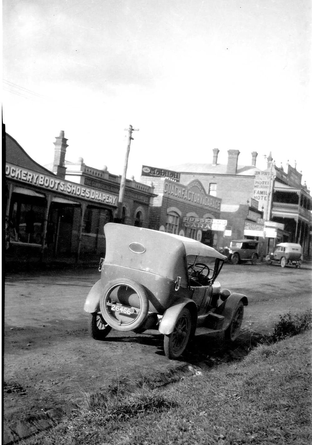 Snapshot of the past - Drouin 1924 post image