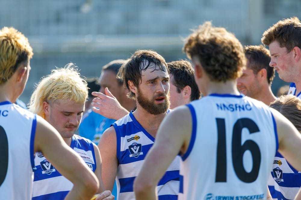 Top of the table clash in Ellinbank District footy post image