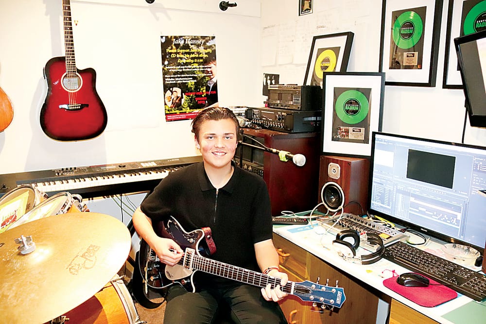 Teenage musician releases fourth self-produced album post image