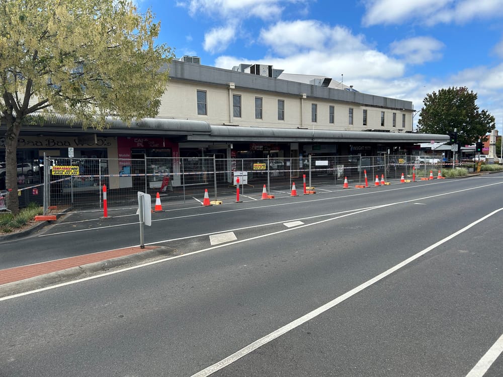 Façade collapse closes carparks post image