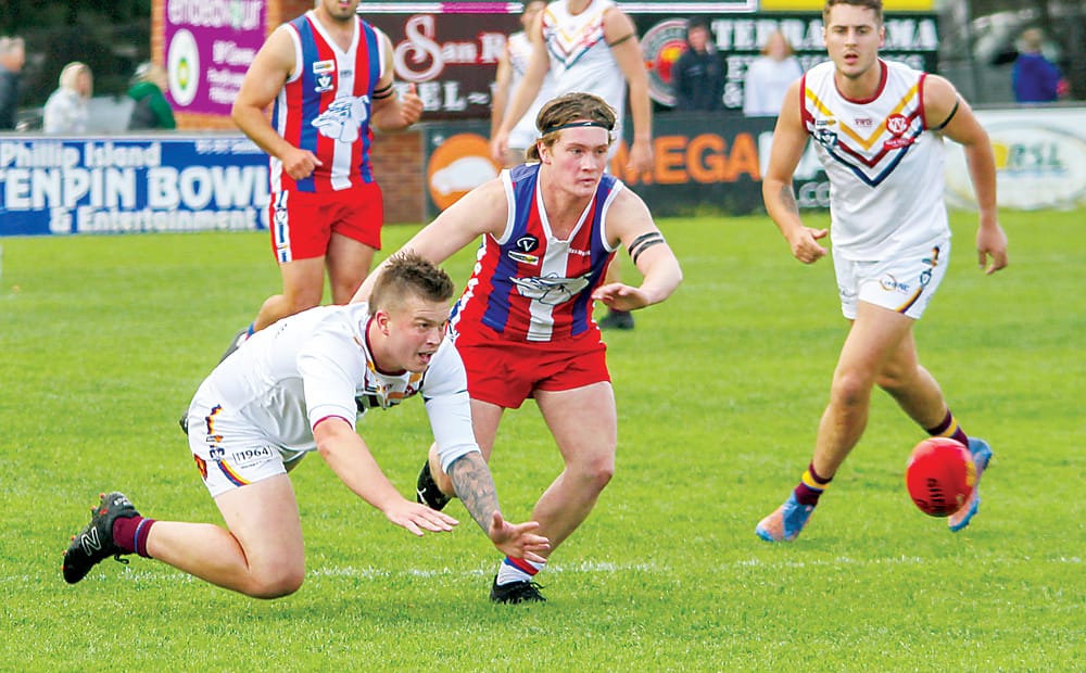 Dusties downed in dour battle post image