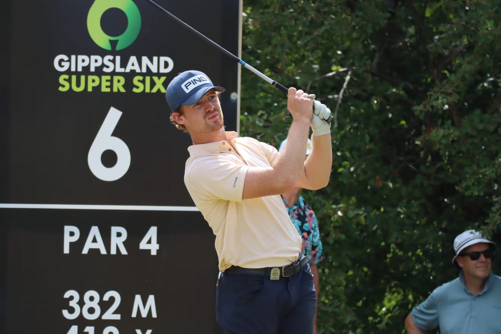 Professional golfers hit Warragul course for Super Six post image