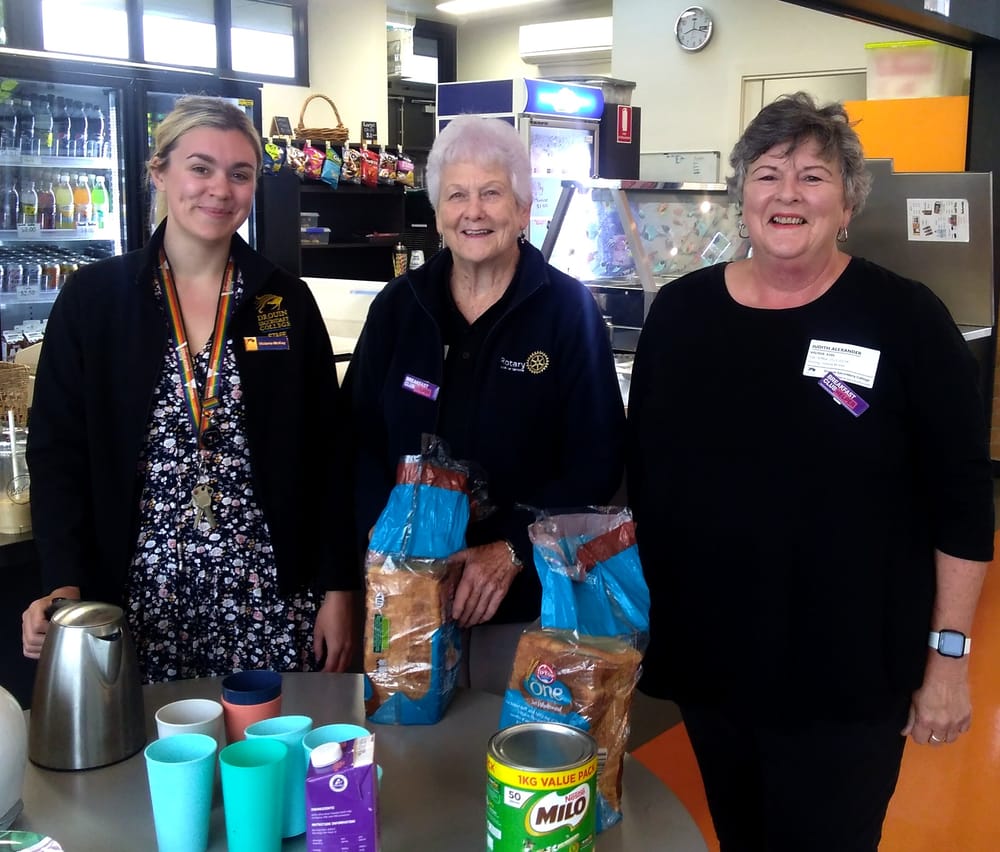 Breakfast club returns to school post image