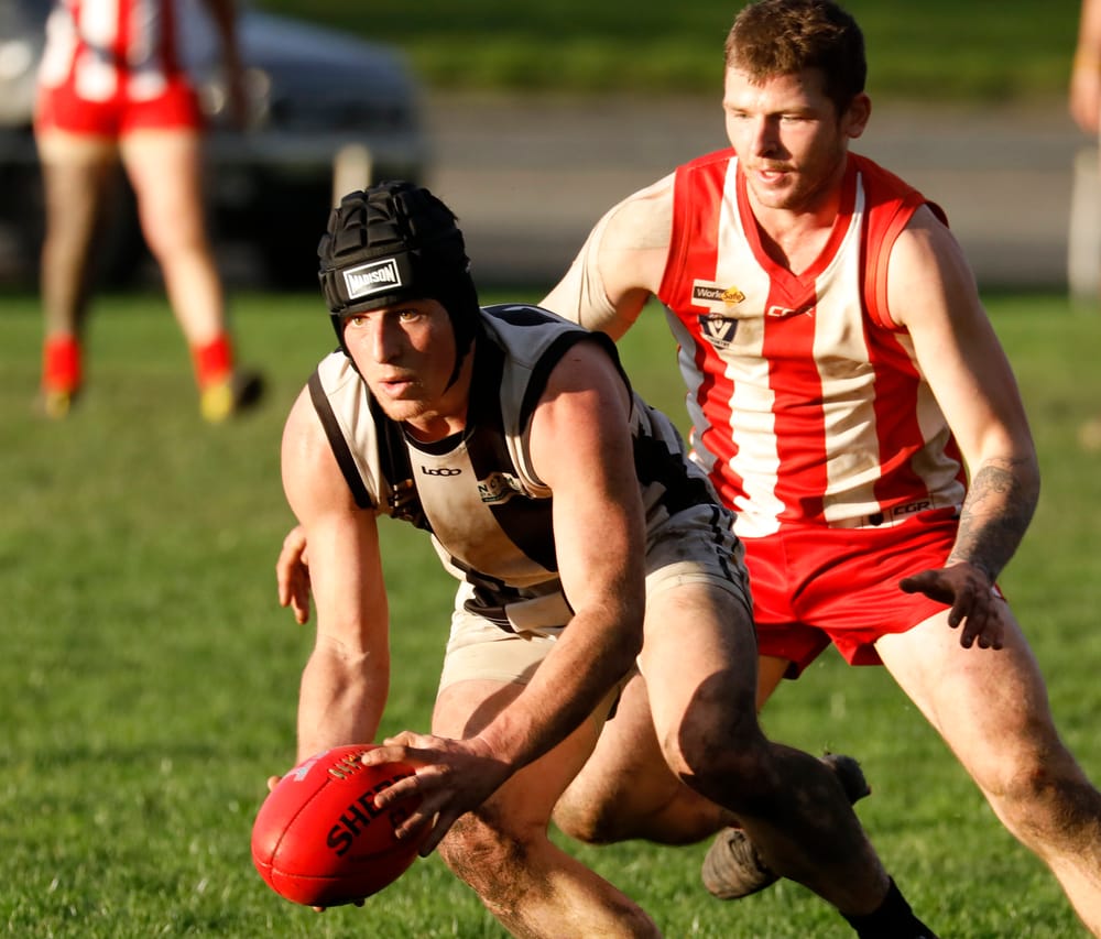 Intrigue as Eagles face Magpies in Ellinbank District footy post image