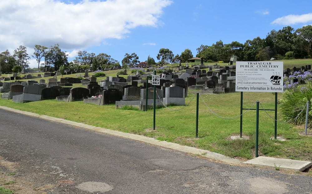 Veteran graves marked in Trafalgar post image