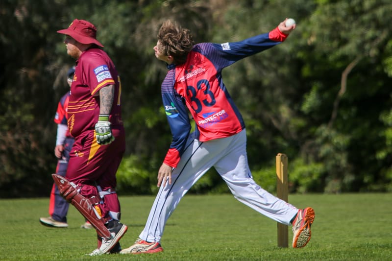 Eagles rock as Titans tumble in division four post image