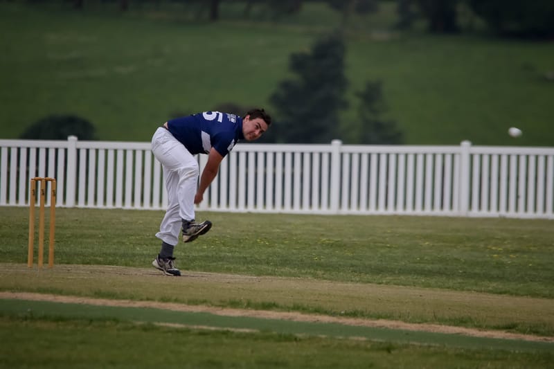 Stags stun Titans in division three post image