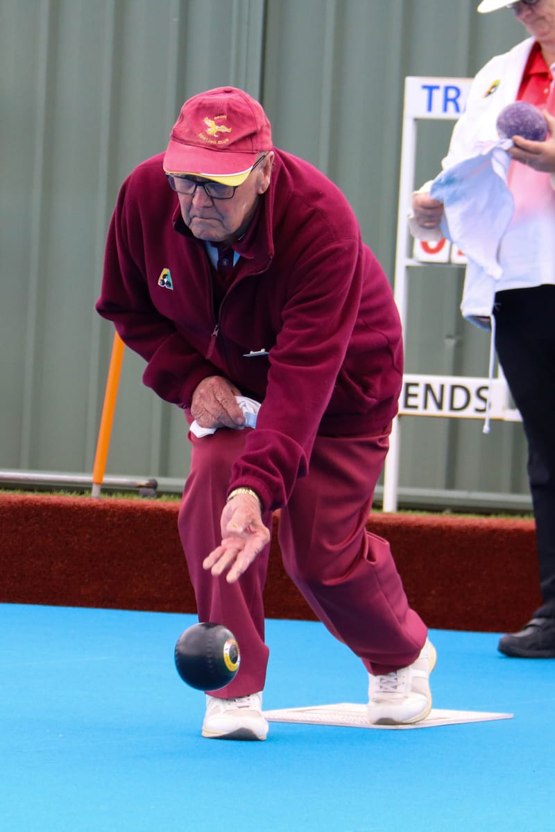 Strzelecki Bowls Midweek Division 5 Trafalgar vs Drouin post image