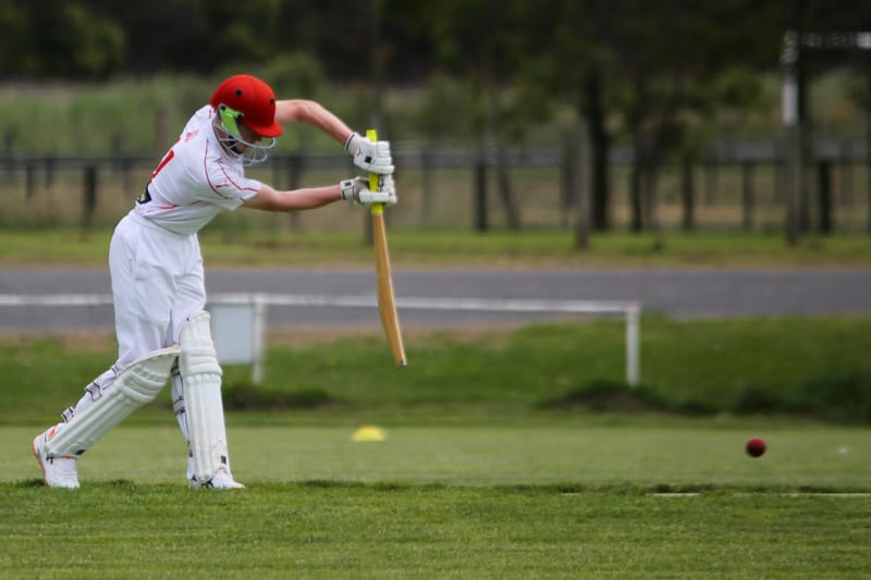 Jindivick jumps past Ellinbank in division three post image