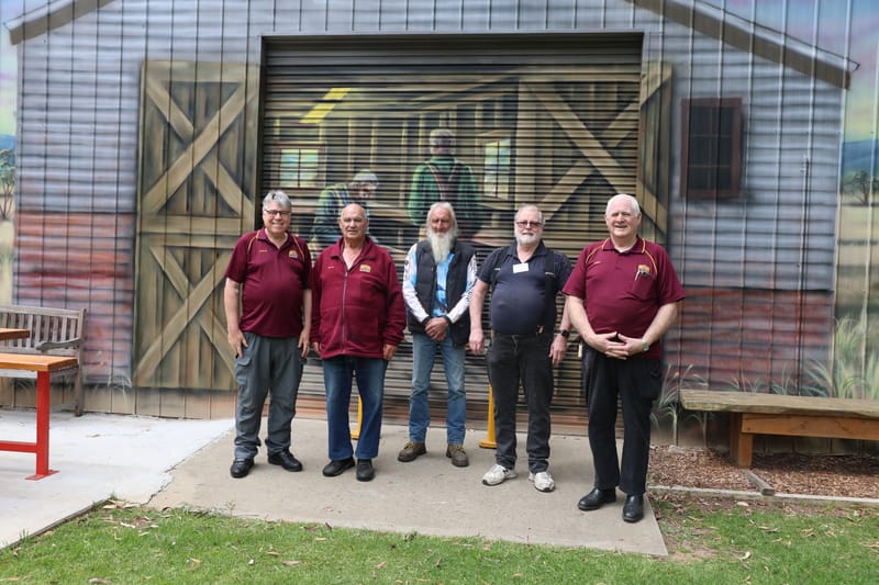 Mural unveiled at Drouin Men's Shed post image