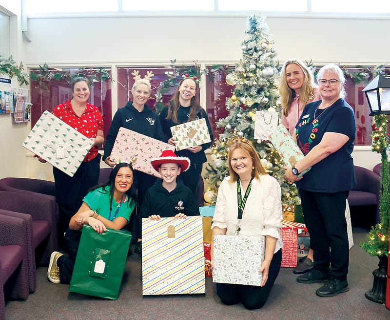 Voyage give gifts to hospital patients for Christmas post image
