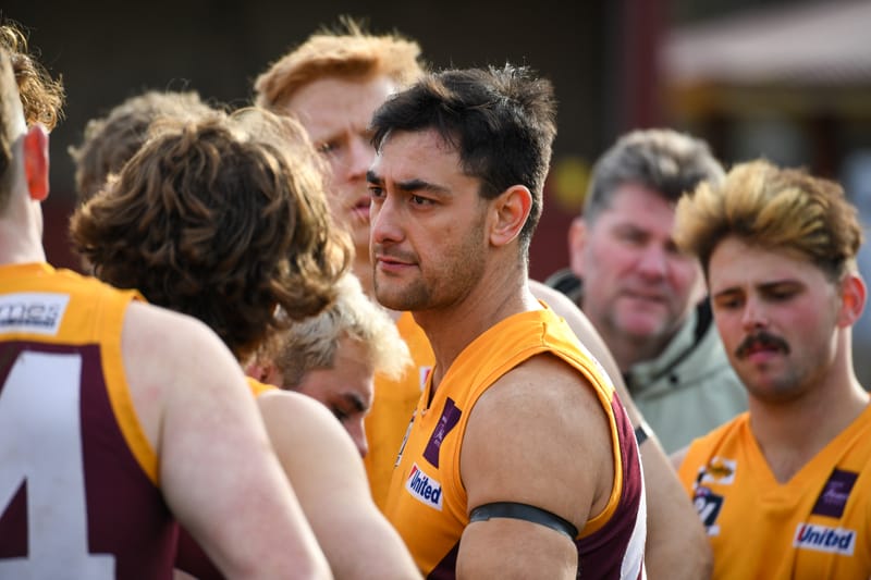 Kingi leads kids at Hawks post image